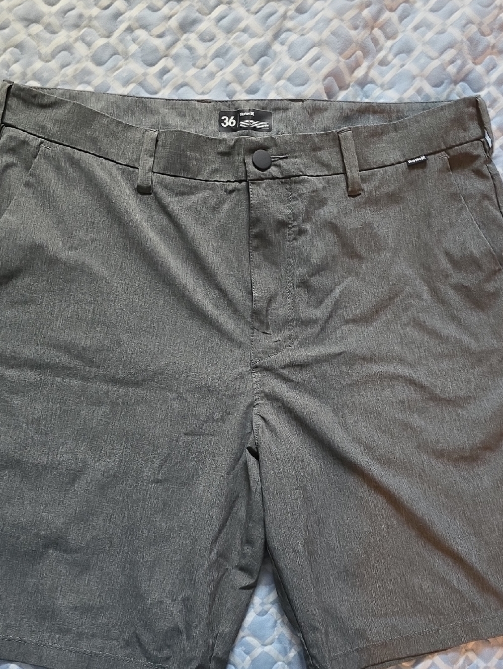 Hurley Men's Gray Stretch Shorts - Size 36